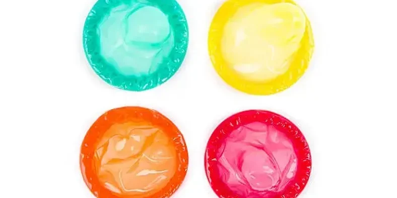 Kondom berbagai warna