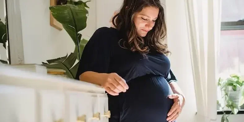 wanita hamil
