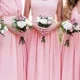 bridesmaid berbaju pink